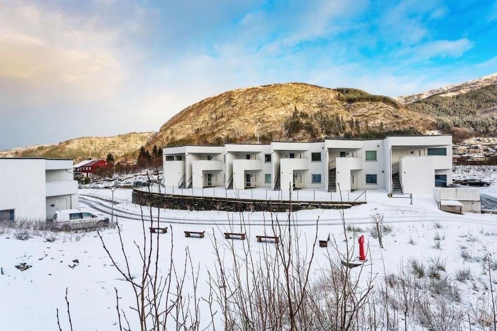 Stor Og Moderne Leilighet I Indre Arna Bergen Gratis Parkering!! Bagian luar foto