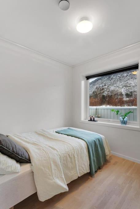 Stor Og Moderne Leilighet I Indre Arna Bergen Gratis Parkering!! Bagian luar foto