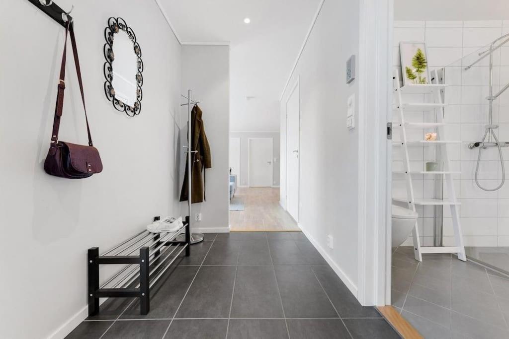 Stor Og Moderne Leilighet I Indre Arna Bergen Gratis Parkering!! Bagian luar foto