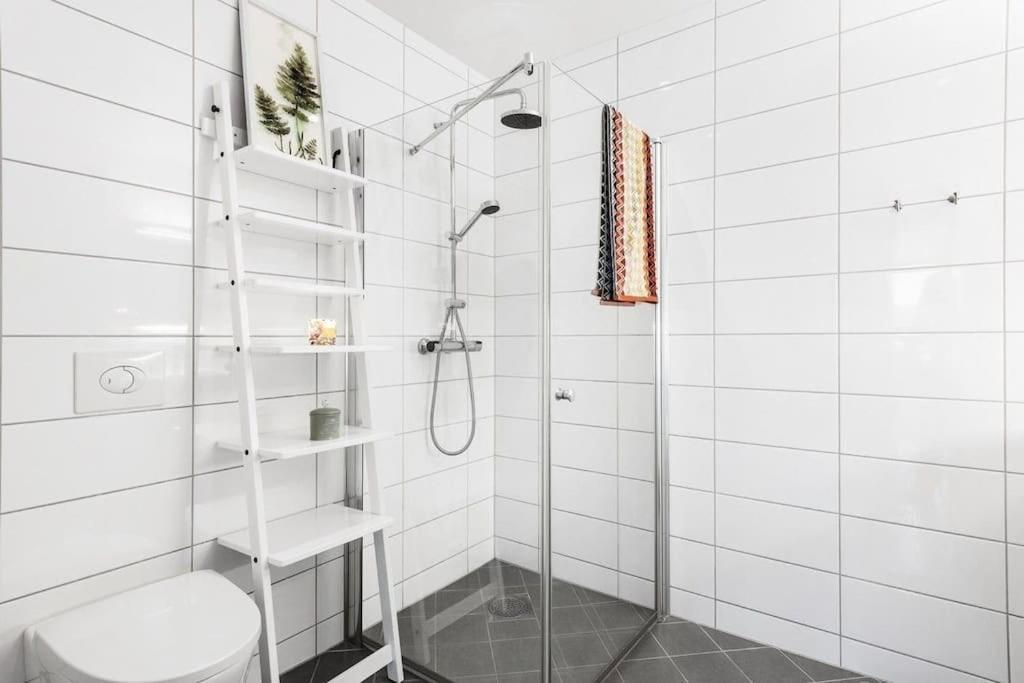 Stor Og Moderne Leilighet I Indre Arna Bergen Gratis Parkering!! Bagian luar foto